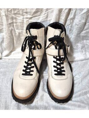 Franco Sarto White Textile Waffe Sole Lace Up Ankle Boot Size 9.5 M GUC